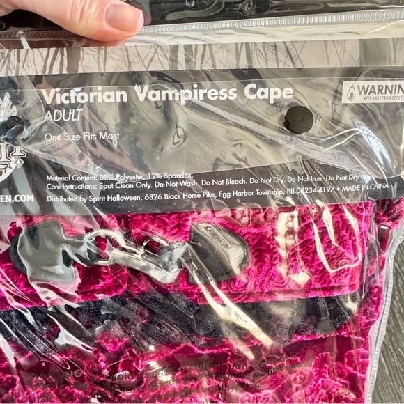 Spirit Halloween Vampire Costume. - Picture 12 of 16